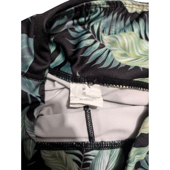 Bebe Sport Palms Pattern Black Biker Shorts Size M - Picture 2 of 3